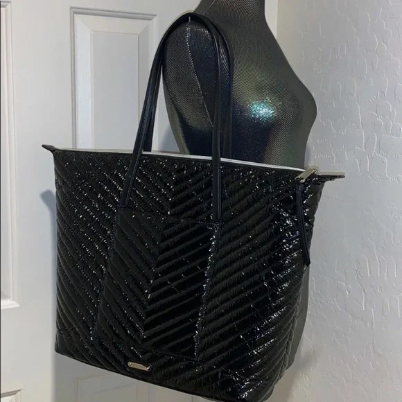 Rebecca Minkoff Stella Extra Large Chevron Zip Top Tote Bag NEW - Picture 1 of 10